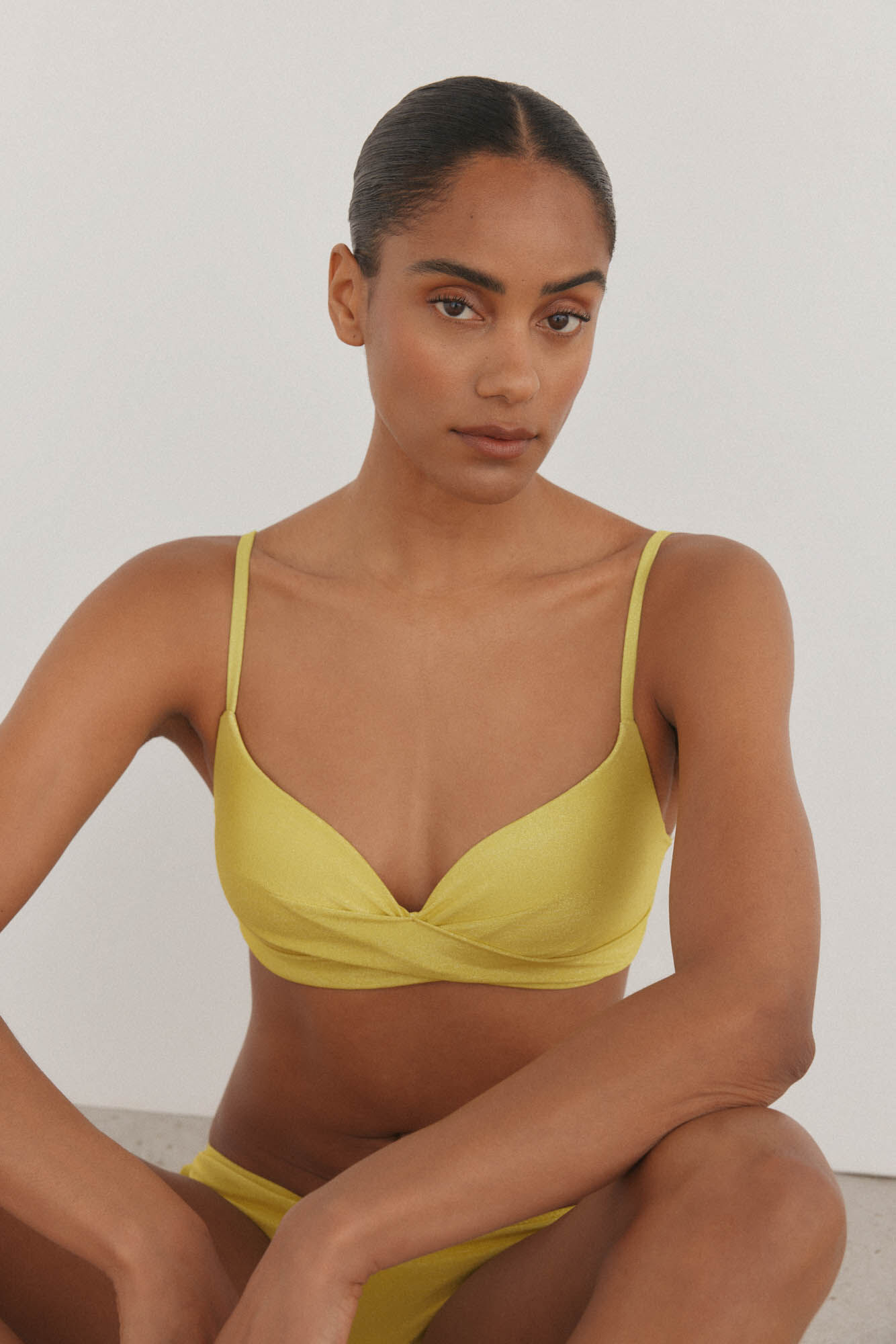 Pedro del Hierro Bikini top halter y panty cl&aacute;sico lurex Amarillo