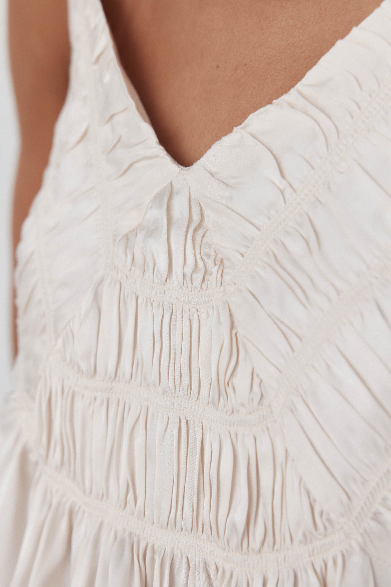 Pedro del Hierro Top de sat&eacute;n con tirantes Crudo