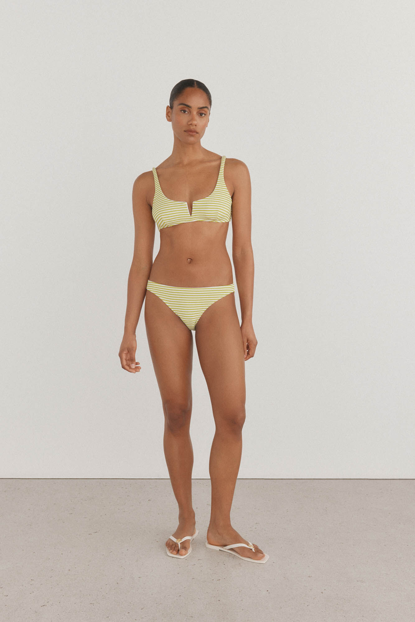 Pedro del Hierro Bikini panty cl&aacute;sico y top halter de piqu&eacute; Verde