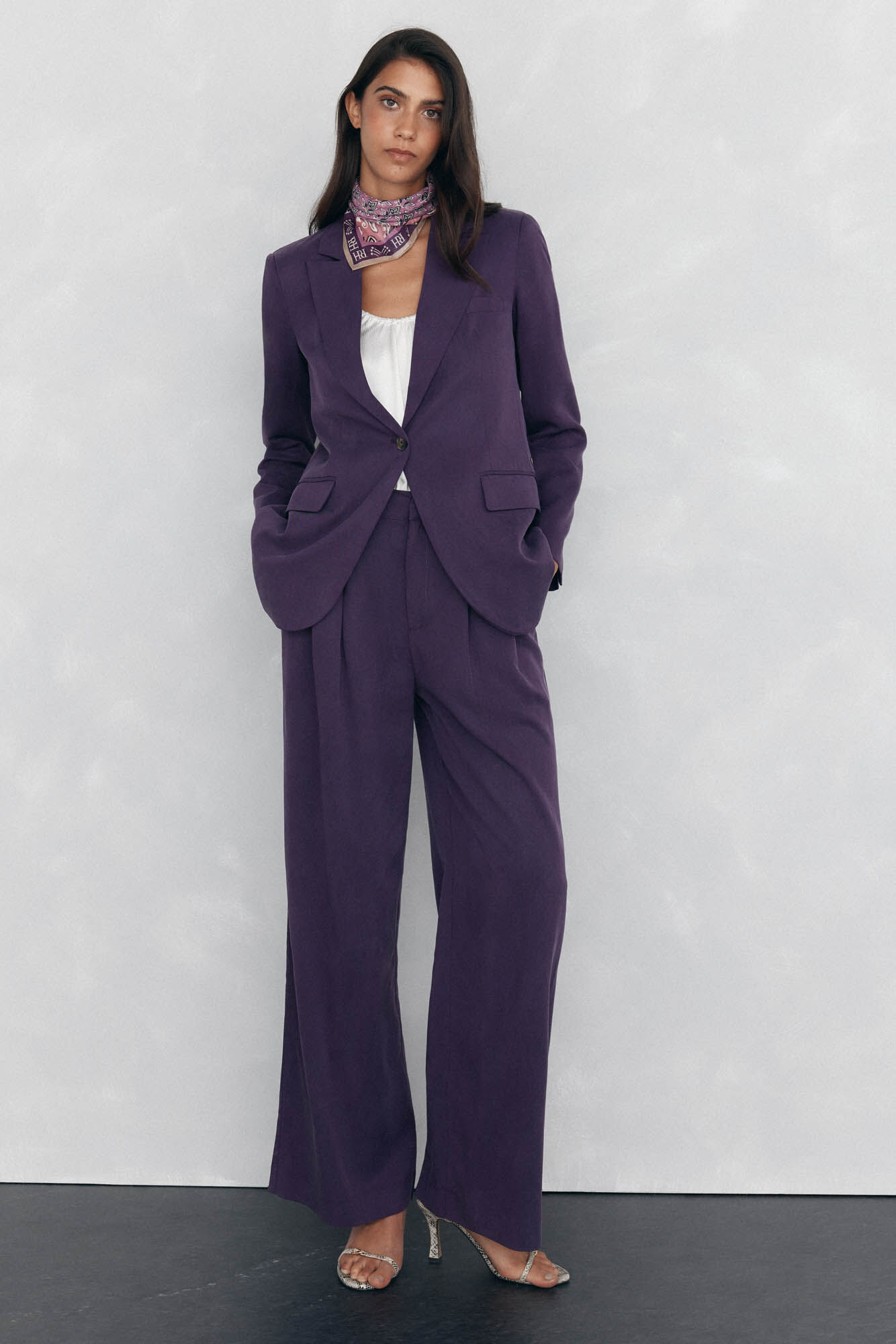 Pedro del Hierro Pantal&oacute;n recto de traje Morado