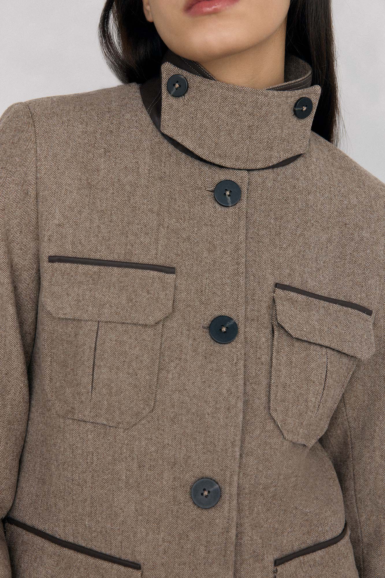 Pedro del Hierro Chamarra sahariana espiga Marr&oacute;n