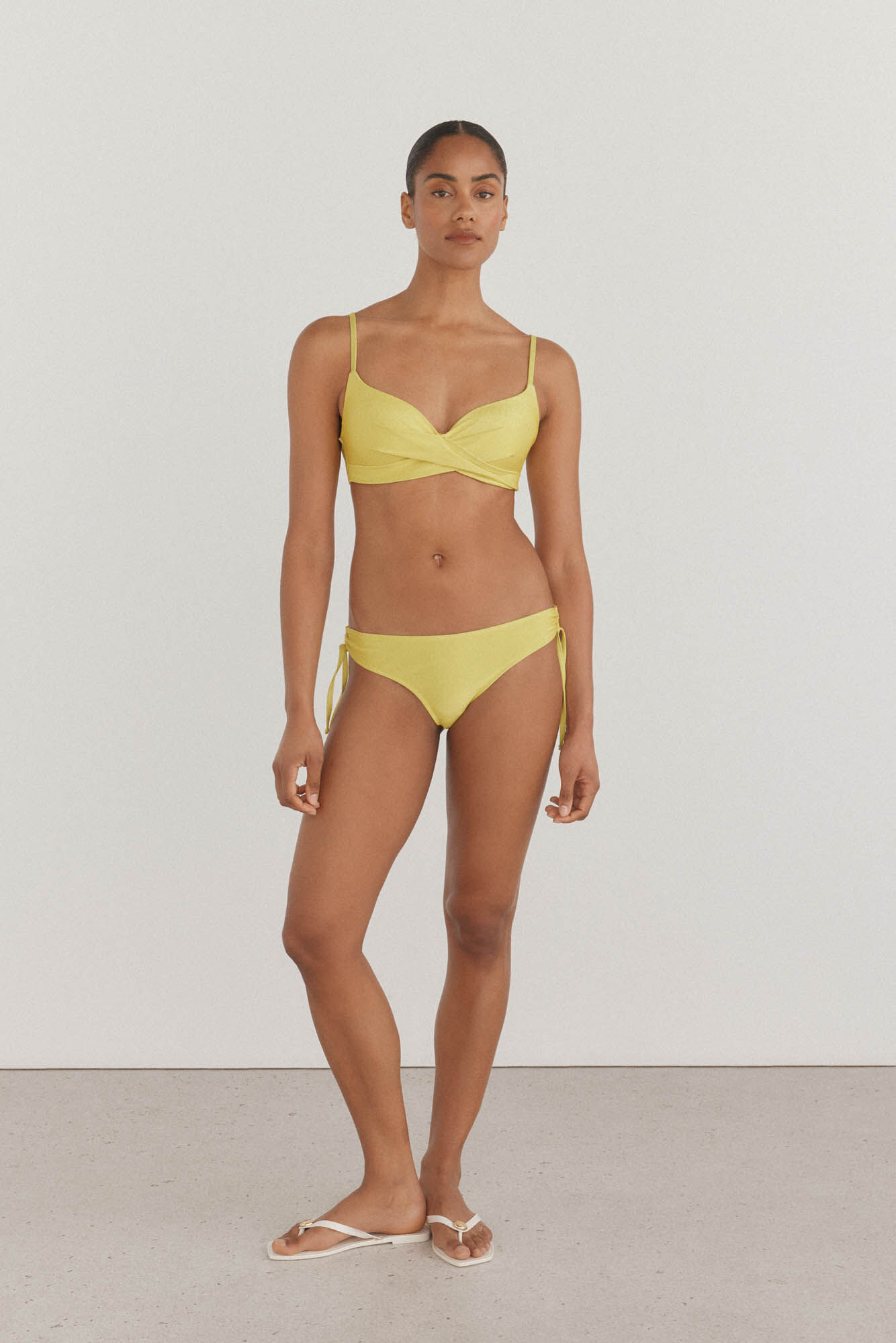 Pedro del Hierro Bikini top halter y panty cl&aacute;sico lurex Amarillo