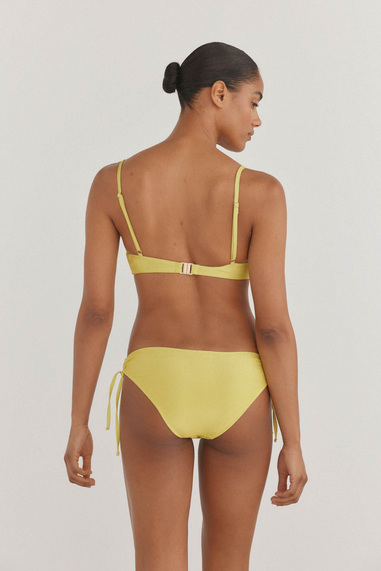 Pedro del Hierro Bikini top halter y panty cl&aacute;sico lurex Amarillo