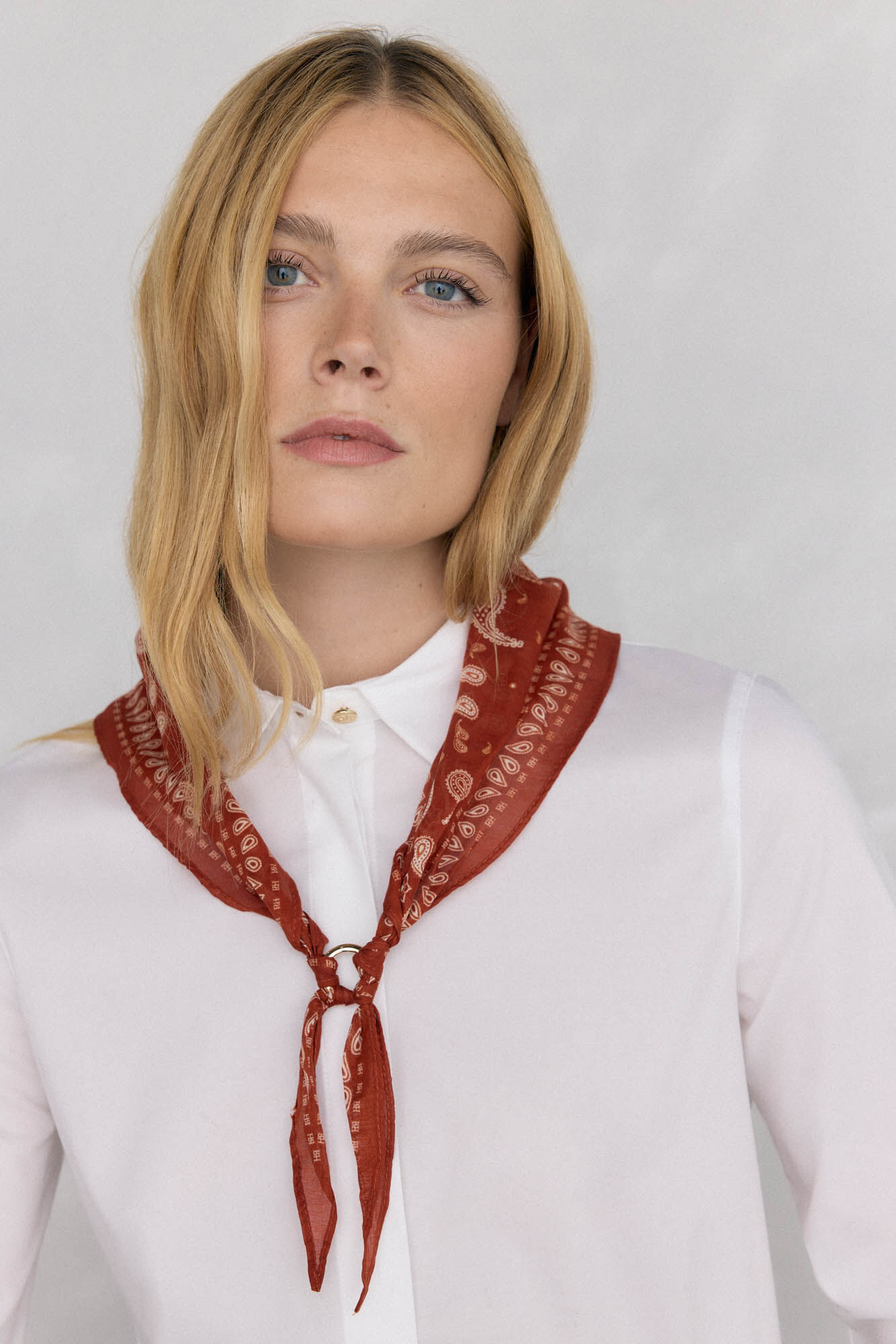 Pedro del Hierro Bandana con argolla