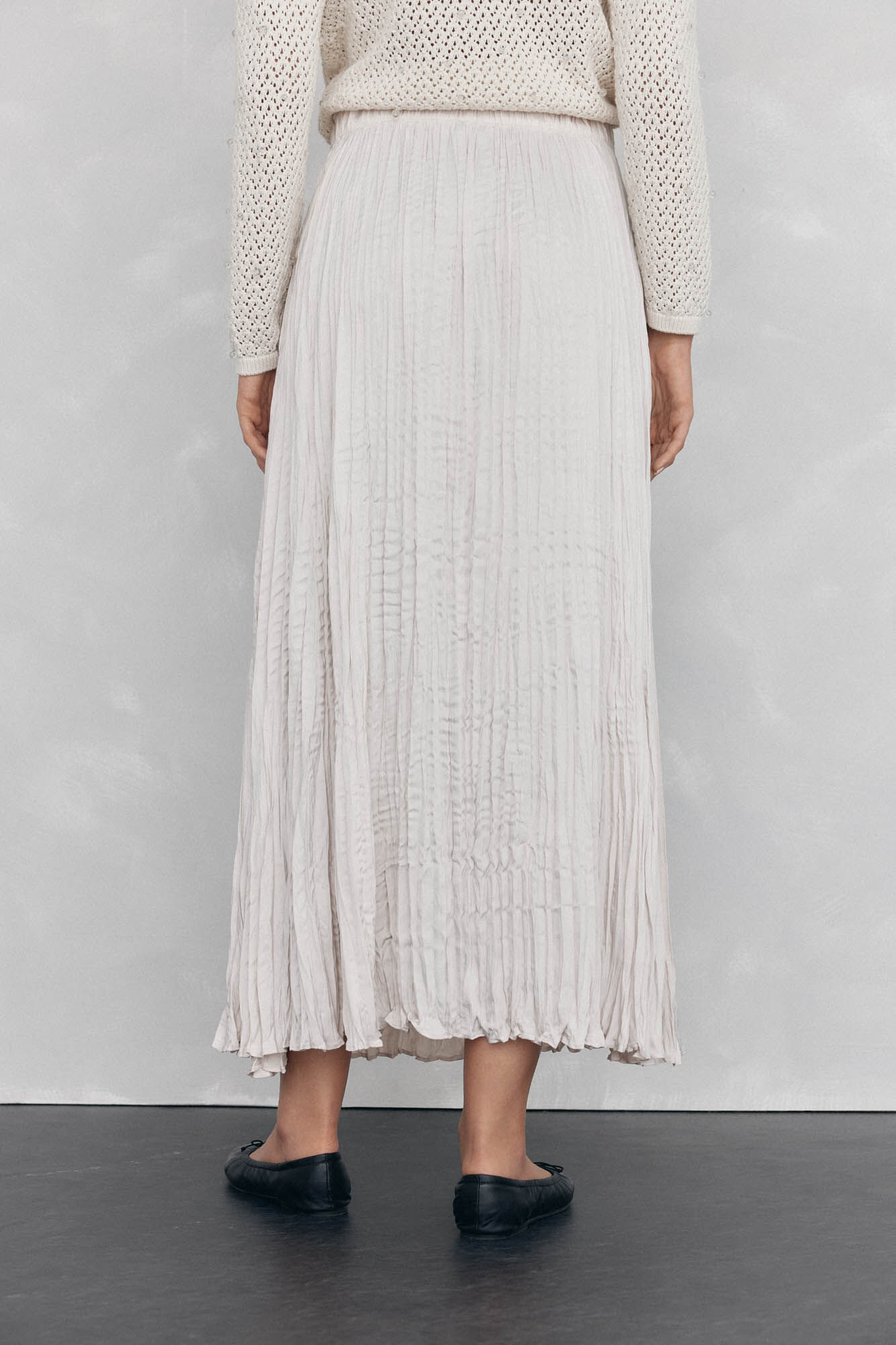 Pedro del Hierro Falda plisada satinada Beige