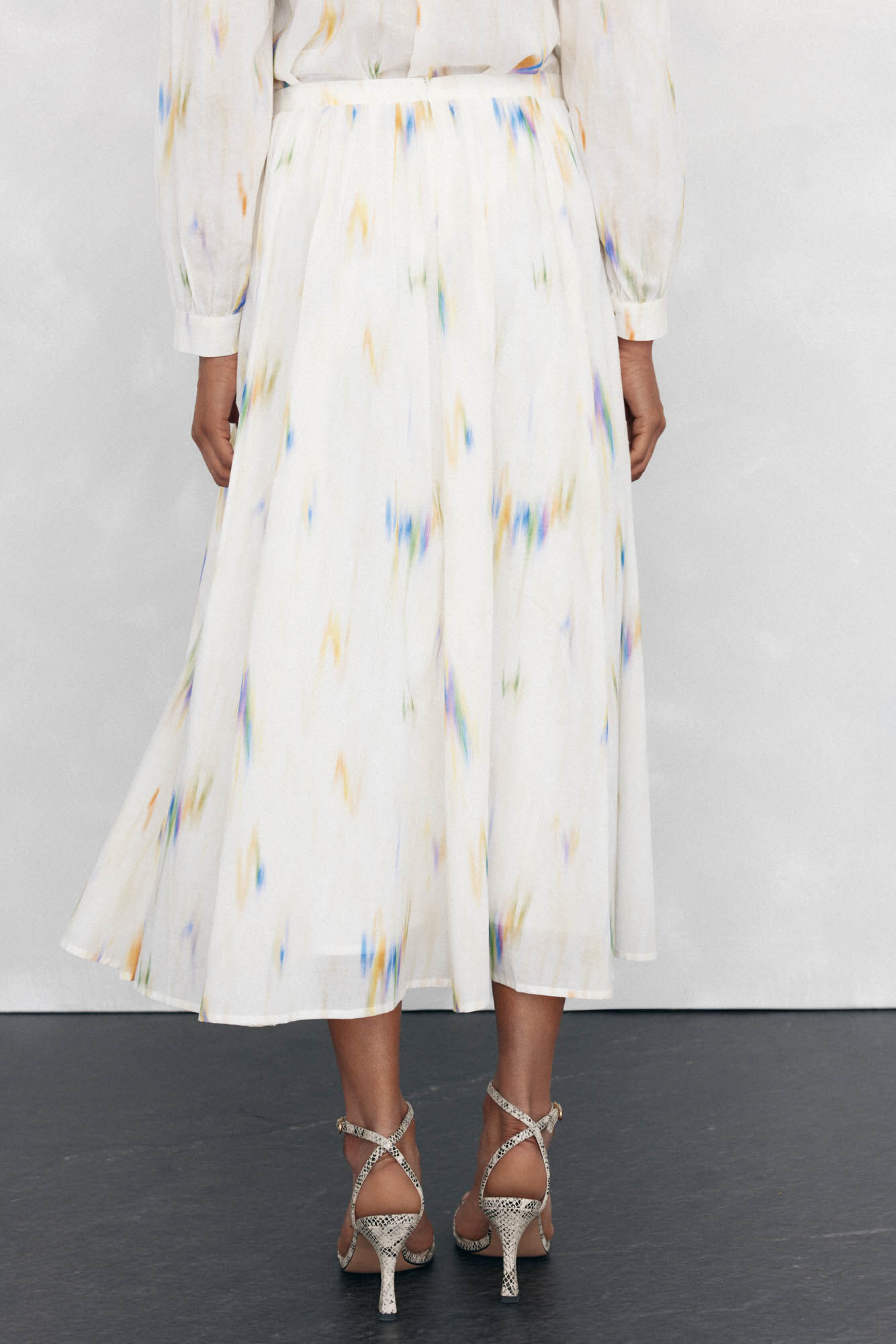 Pedro del Hierro Falda midi estampada de vuelo Varios