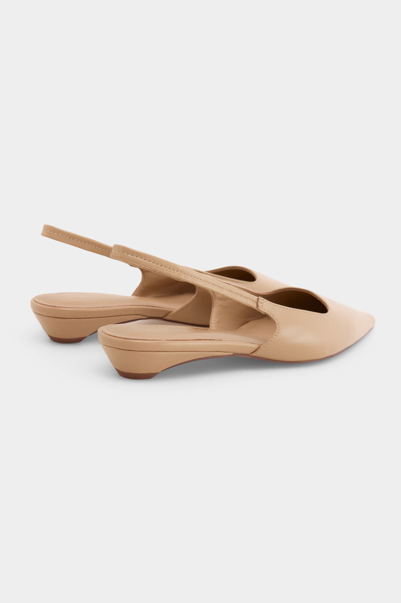 Pedro del Hierro Zapato plano piel brillante Crudo