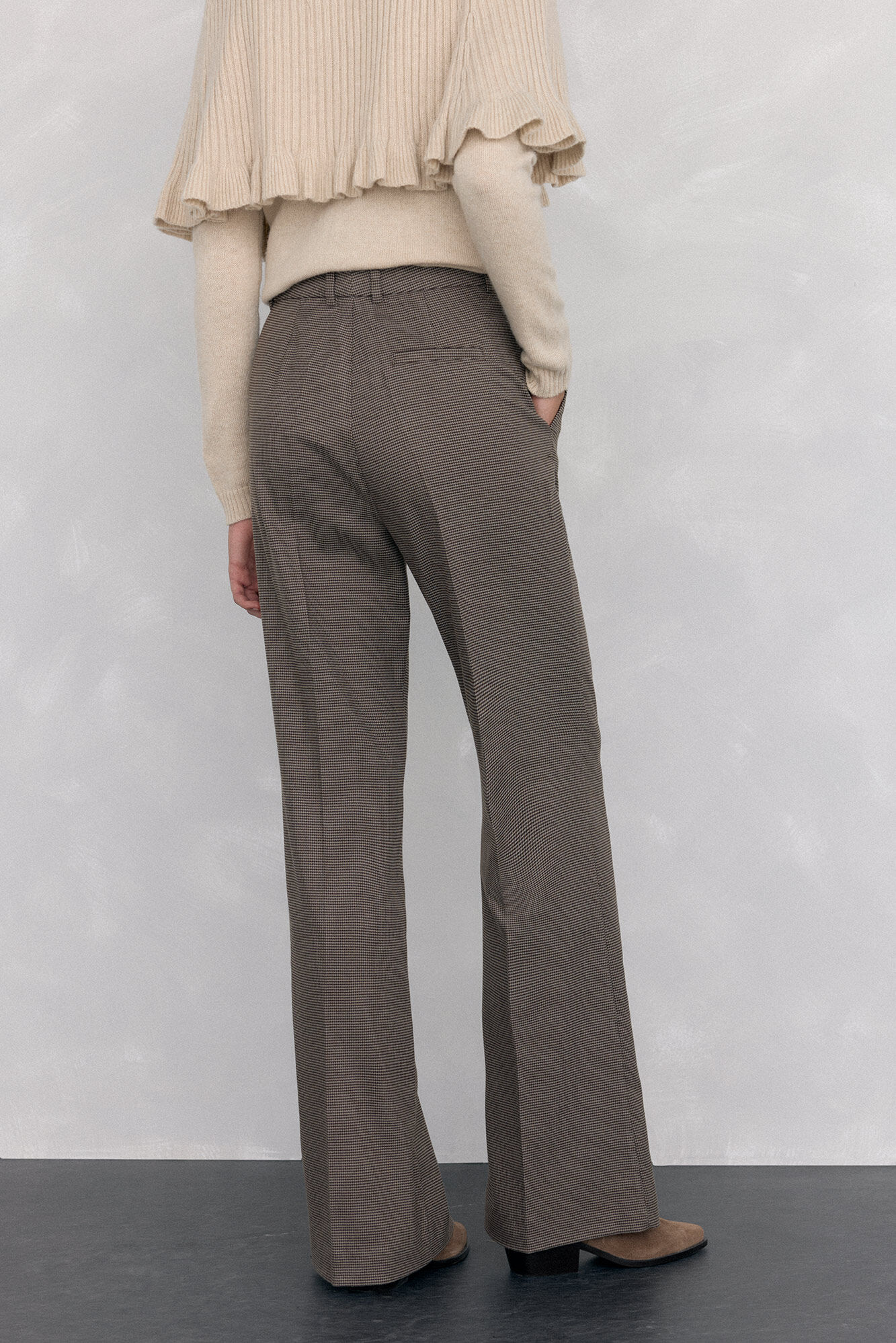 Pedro del Hierro Pantal&oacute;n flare Marr&oacute;n