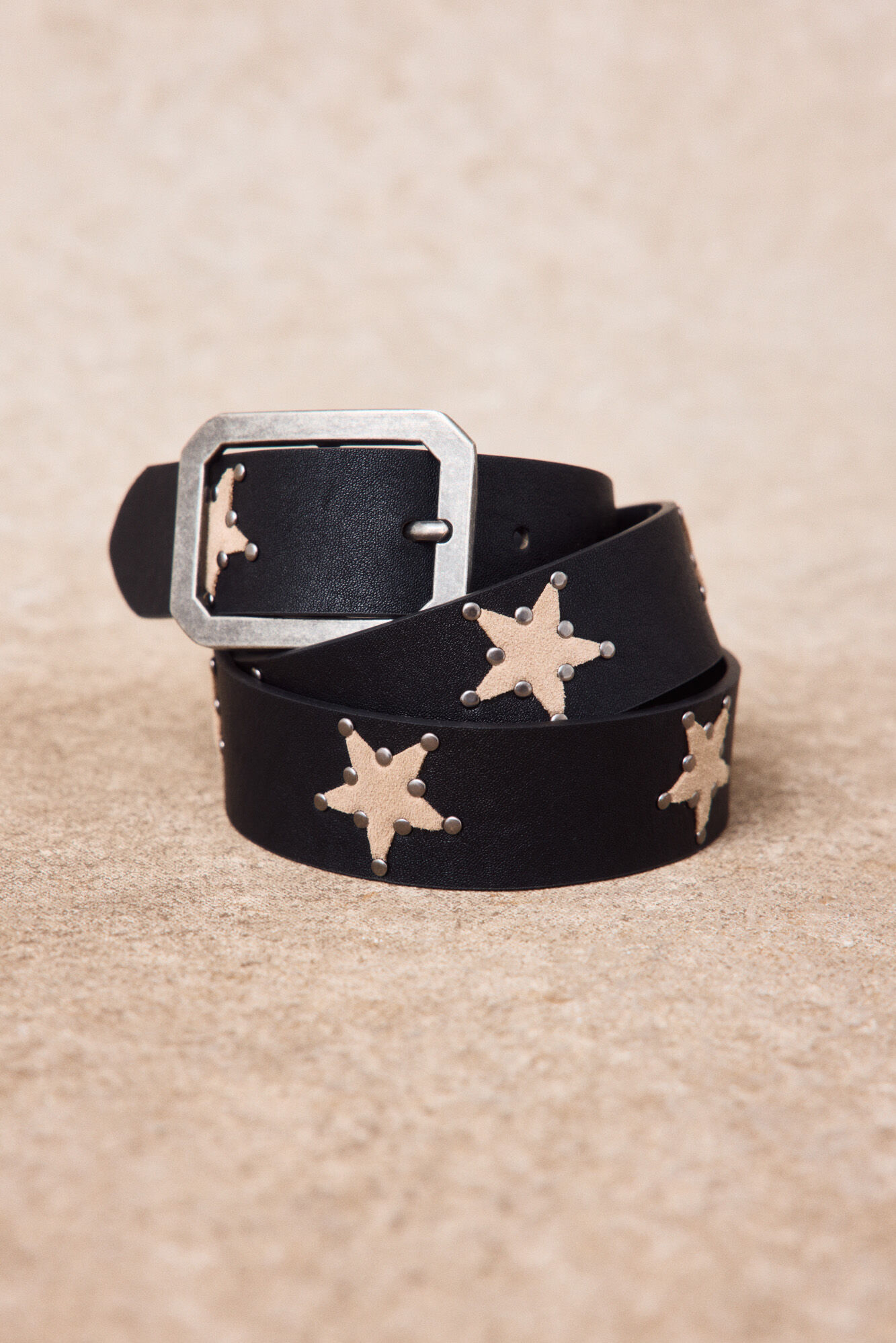 Slowlove Cintur&oacute;n de piel con estrellas Negro