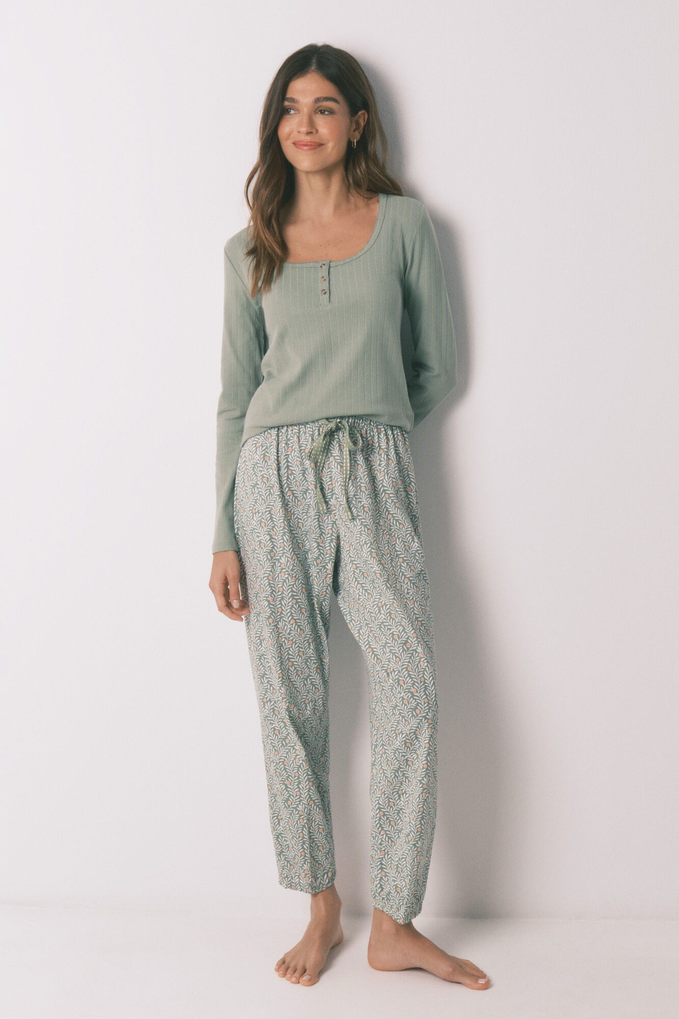 Women'secret Pijama larga estampado flores de algod&oacute;n verde