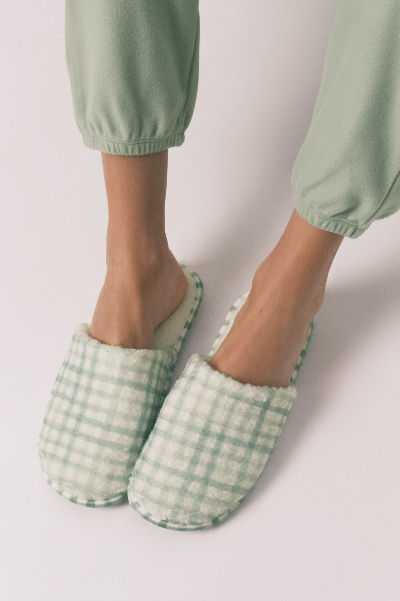 Women'secret Pantuflas a cuadros de borreguito verdes