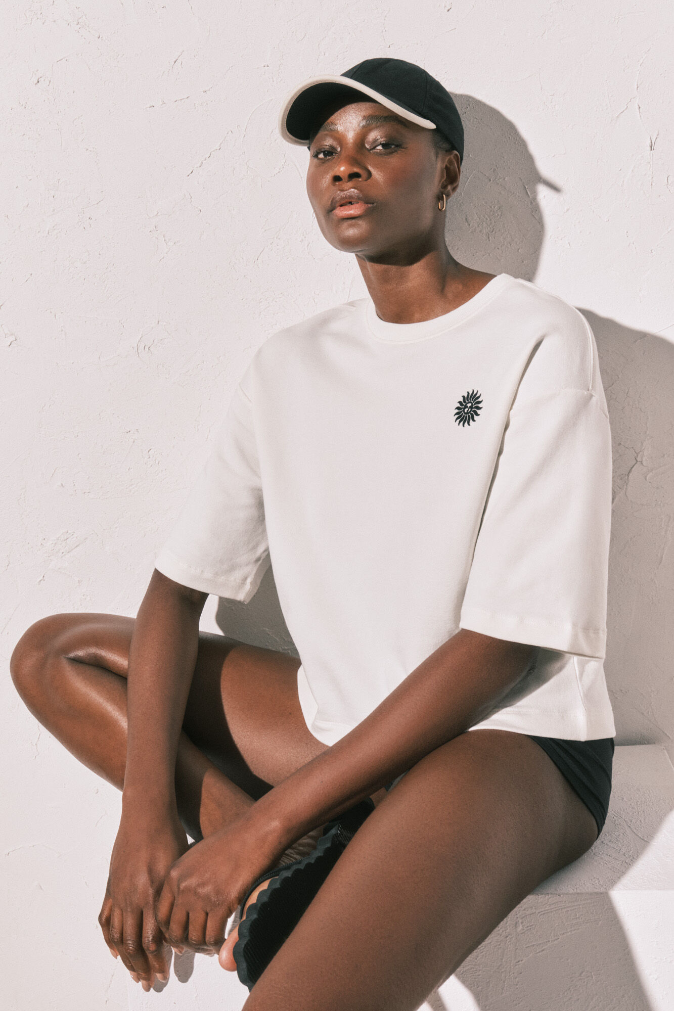 Women'secret Gorra bordada de algod&oacute;n negra