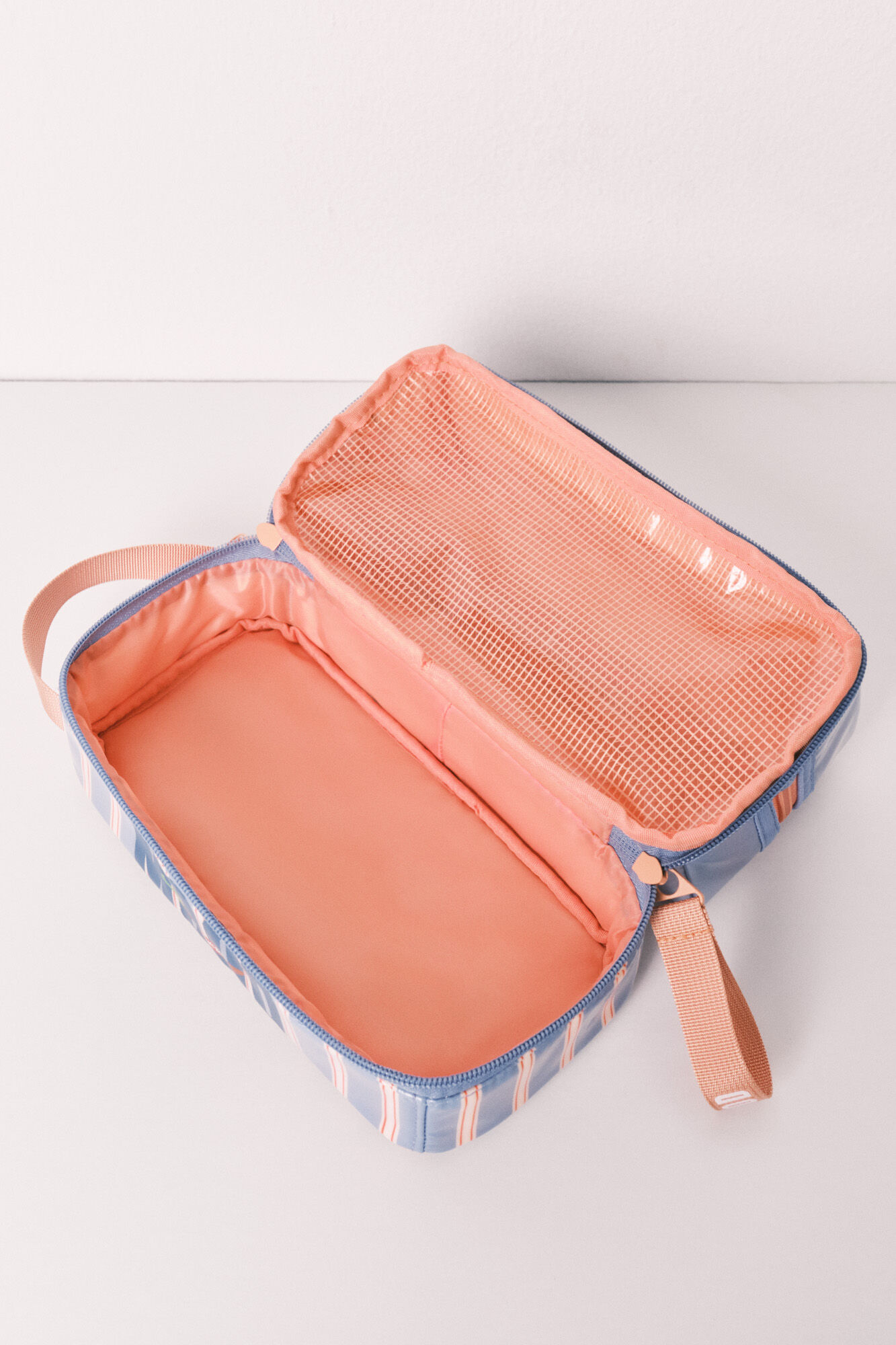 Women'secret Neceser mediano impermeable estampado de rayas azul