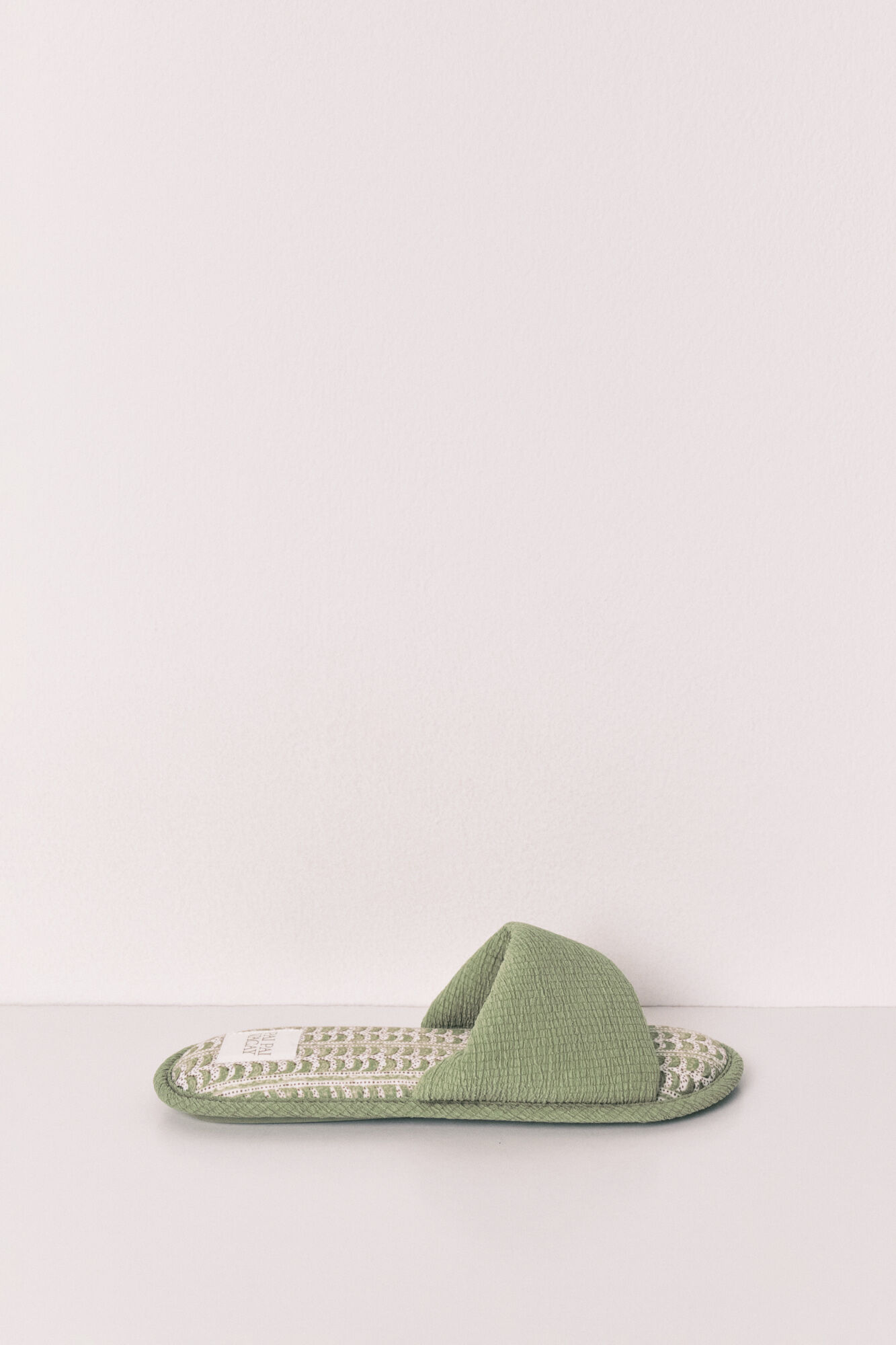 Women'secret Zapatillas de casa verde palmeras kaki