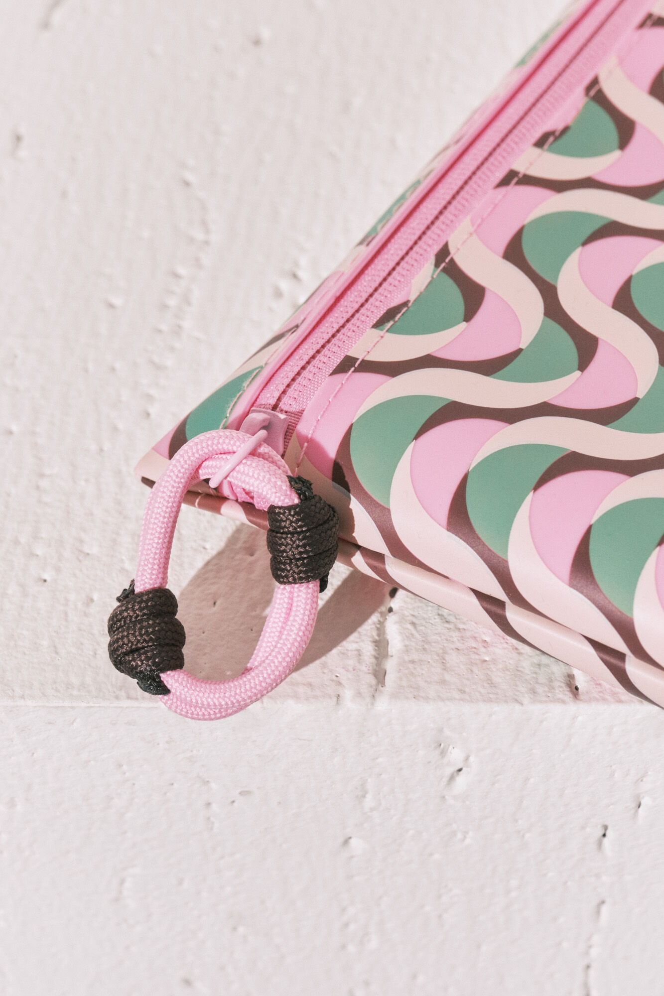 Women'secret Bolsa para traje de ba&ntilde;o impermeable estampado geom&eacute;trico estampado