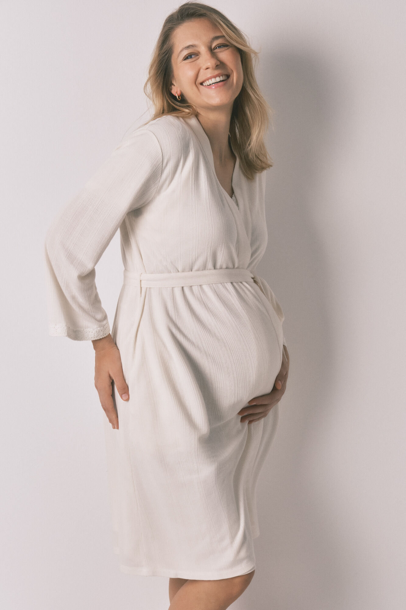 Women'secret Bata maternity con cintur&oacute;n blanca marfil