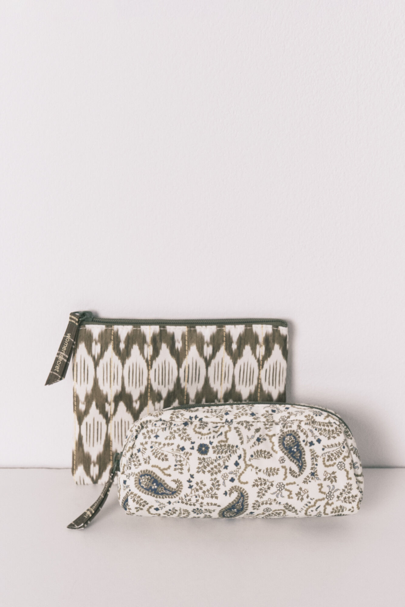 Women'secret Pack 3 neceseres estampado verde kaki