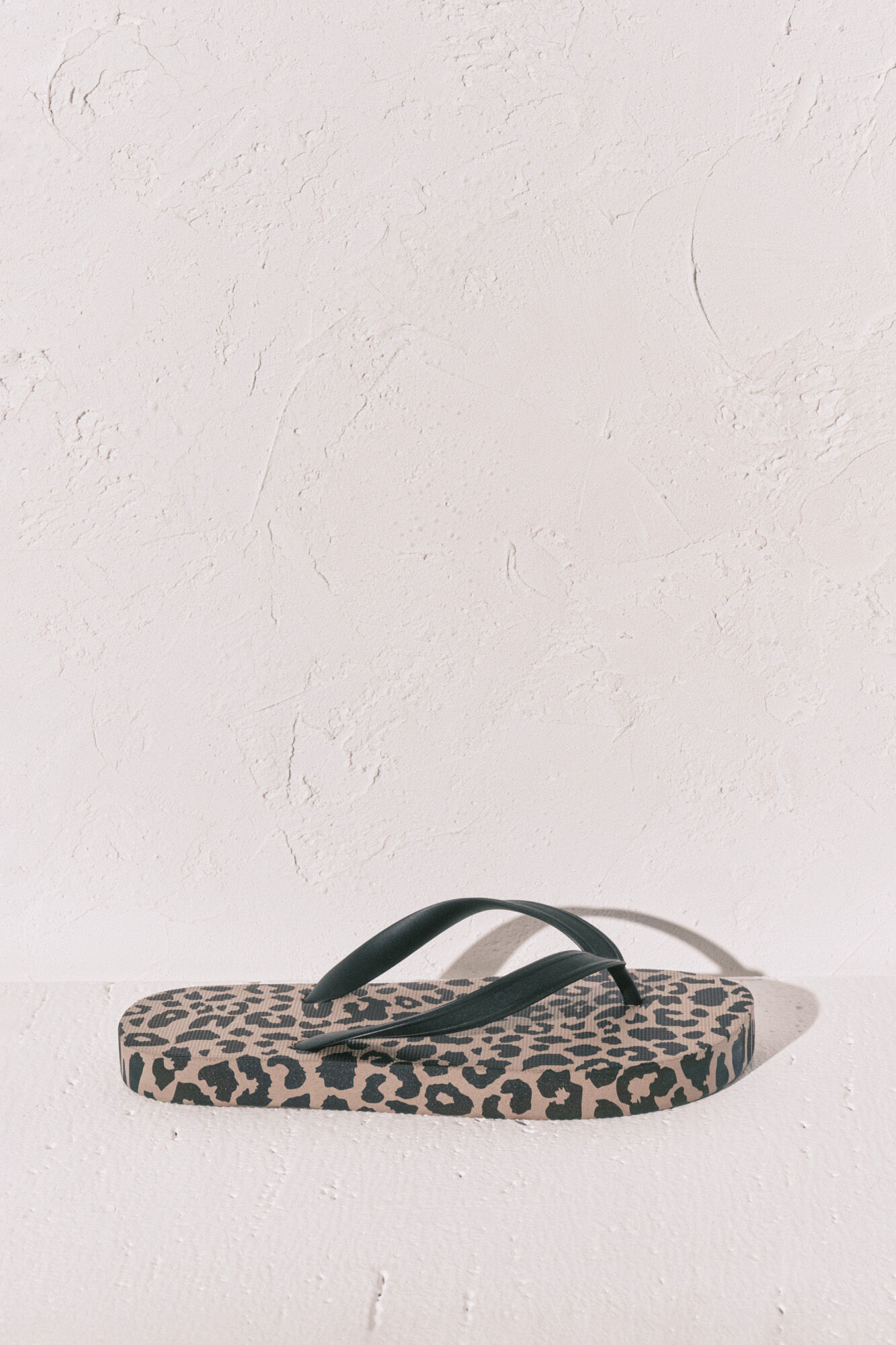 Women'secret Chanclas anchas animal print blanco