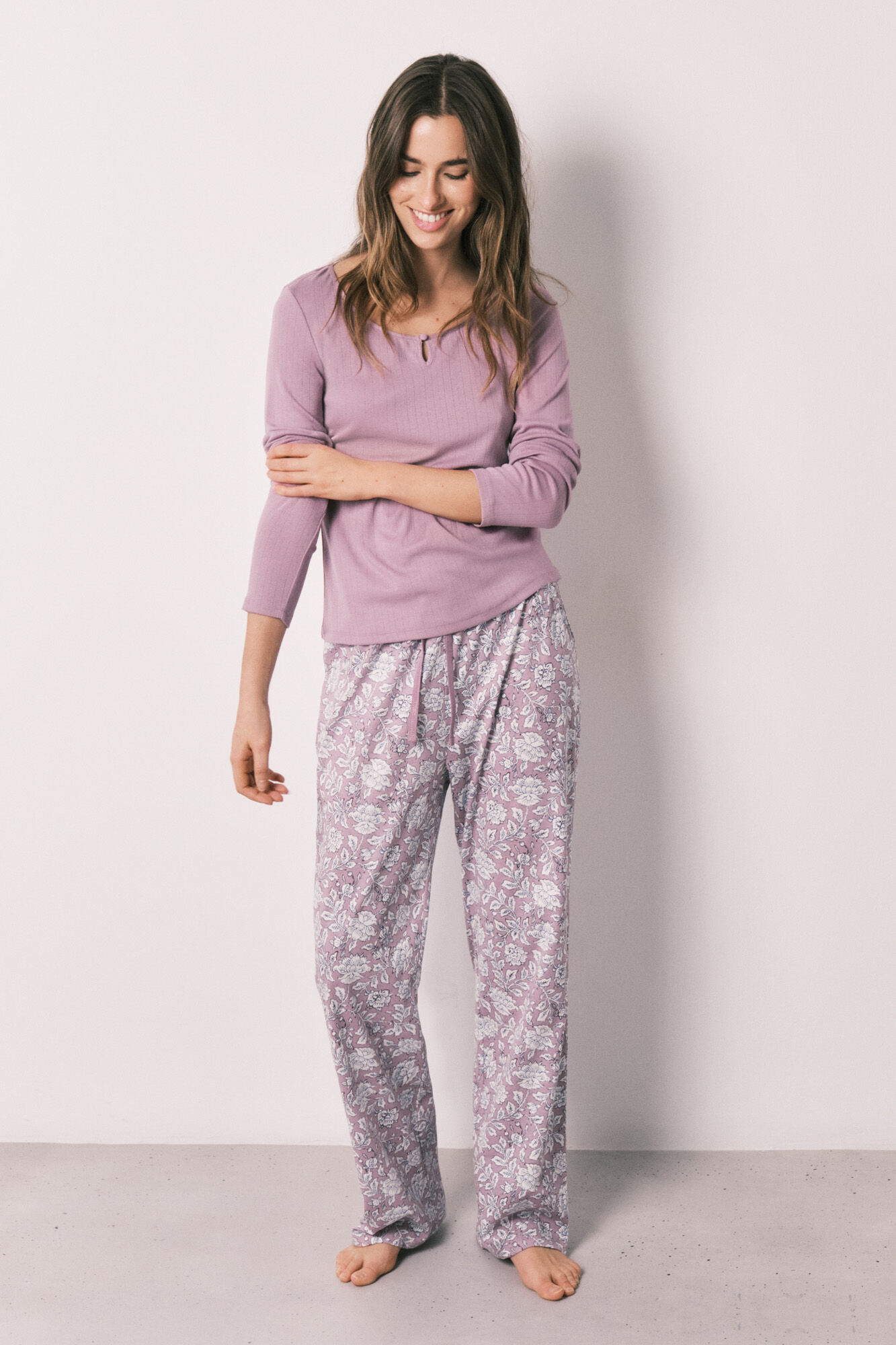 Women'secret Pijama larga estampado de flores rosa rosa