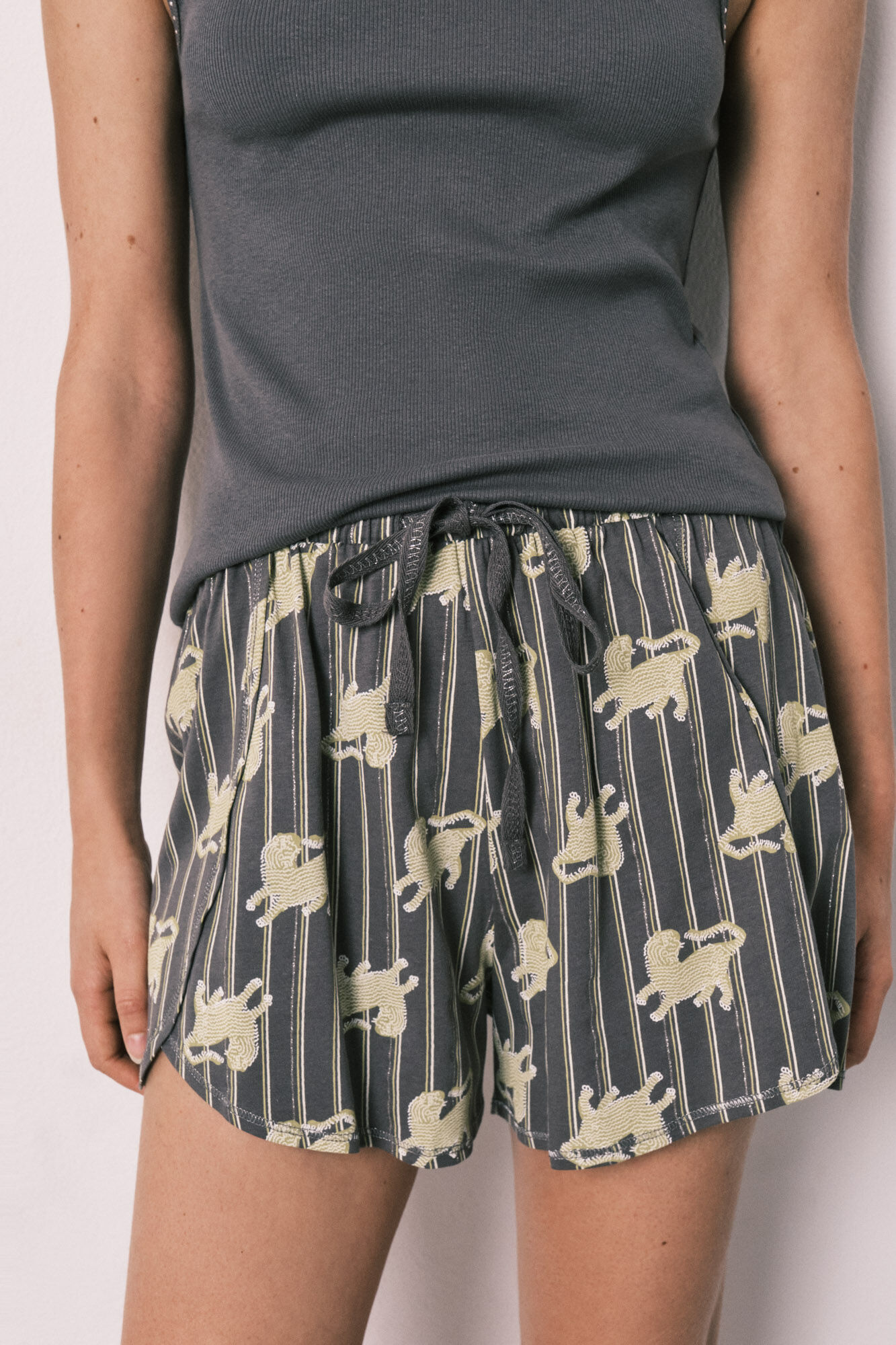 Women'secret Pijama corta de algod&oacute;n gris gris