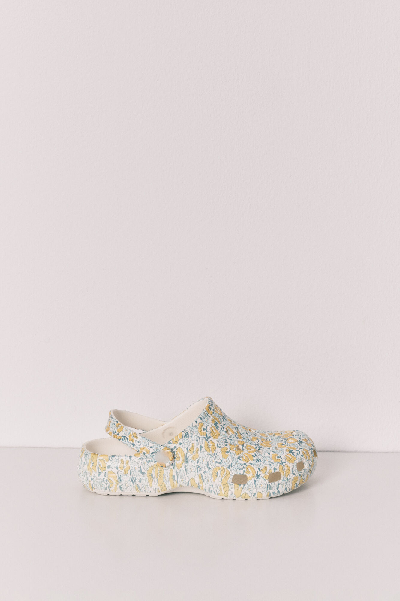 Women'secret Zapatillas de casa tipo zueco con florecitas estampado